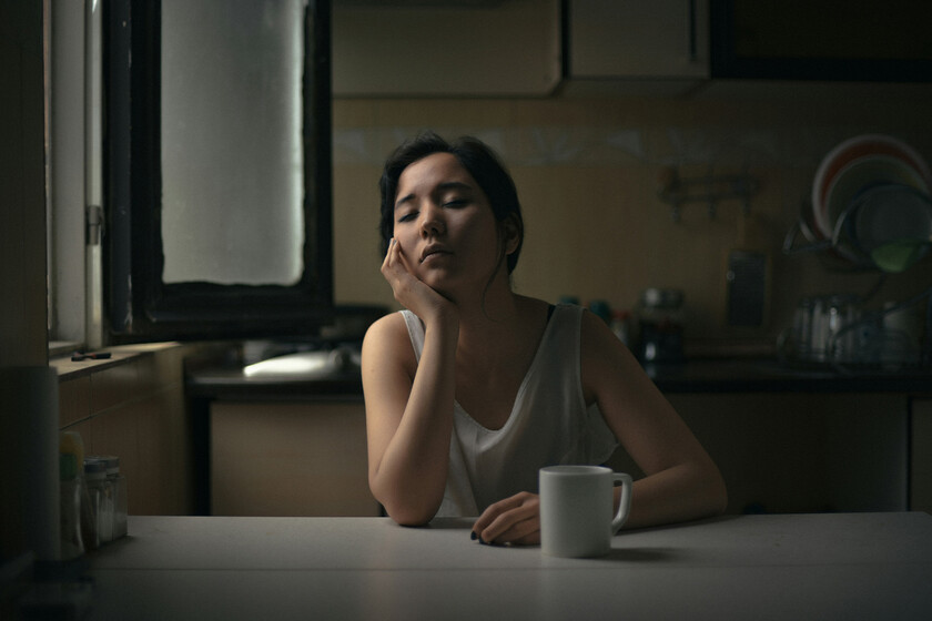 El café de las cinco es el verdadero culpable de tu insomnio, no el móvil